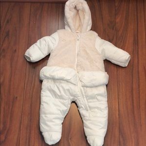🏷 (SALE!) Jessica Simpson Girls White & Tan Snowsuit Pram (3-6 Months)
